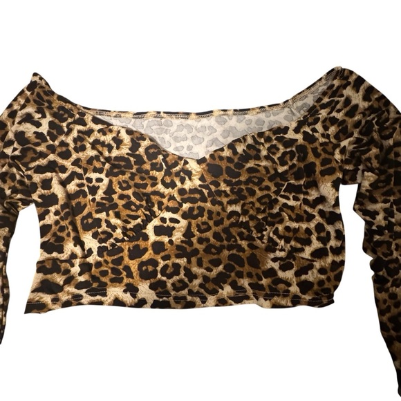 SHEIN Curve Leopard Print Long Sleeve Crop Top Size 1XL - Picture 2 of 4
